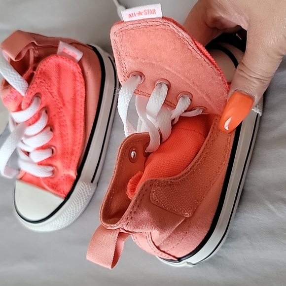 New converse - Picture 6 of 6